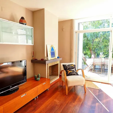 Holiday home Sunny Triplex By Hello Homes *