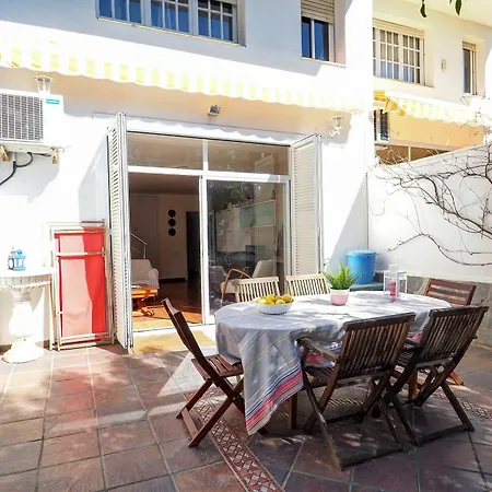 Holiday home Sunny Triplex By Hello Homes